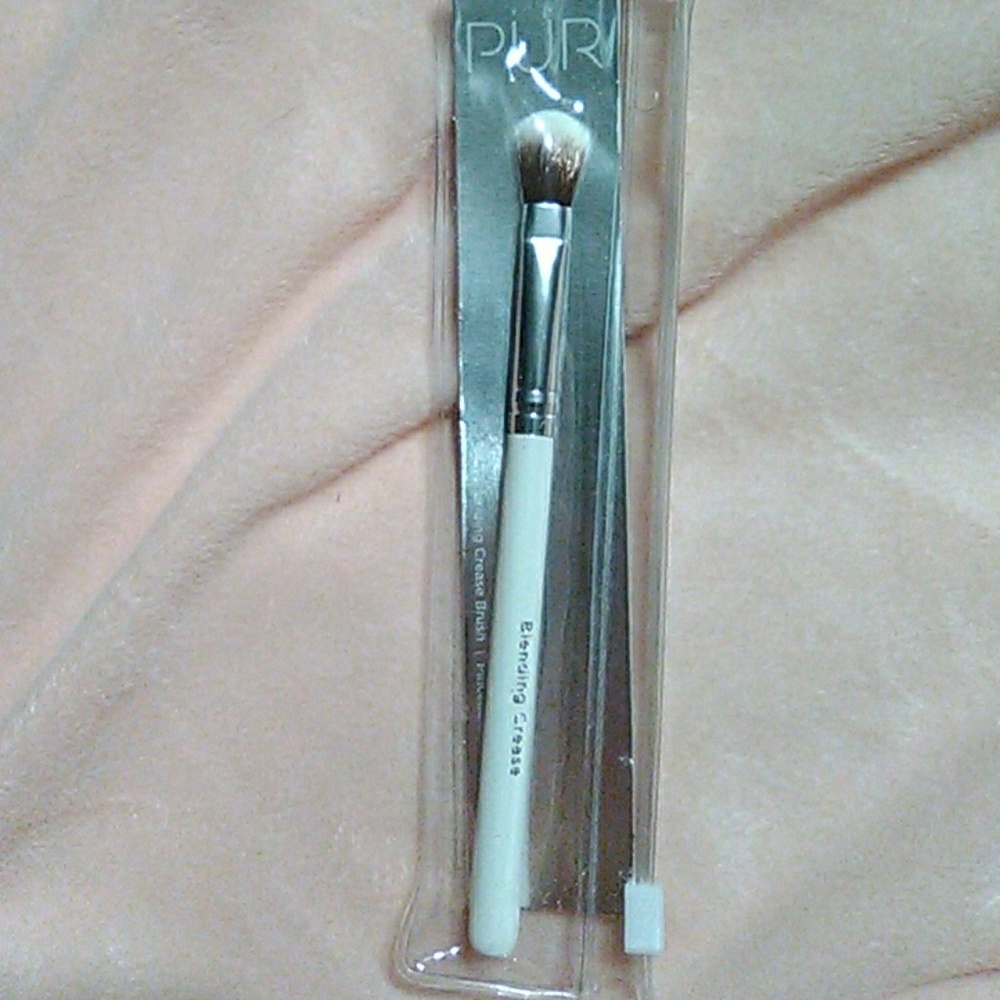 Pur blending crease brush